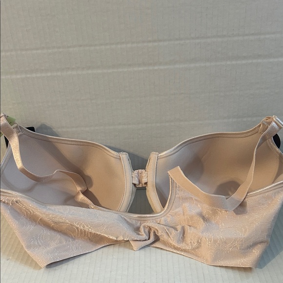 Bali Soft Comfort Bra Light Pink Front Closure NWT Size 42B - Picture 5 of 6